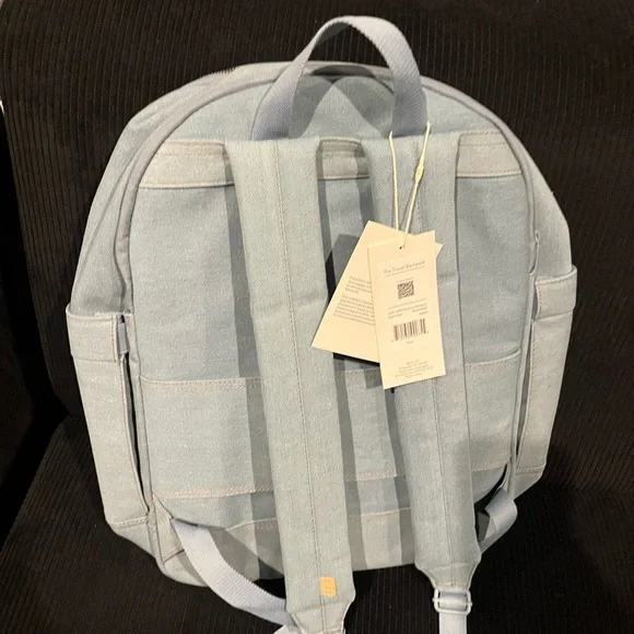 NWT Gap x BÉIS The Travel Backpack Denim Blue display picture 1